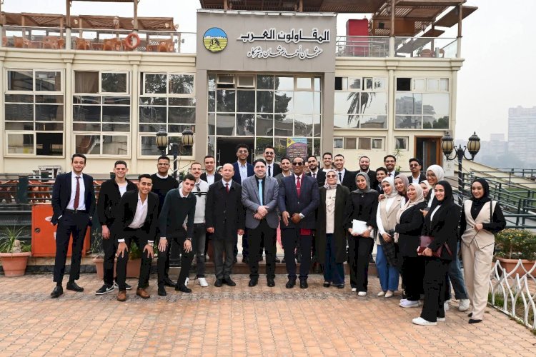 جامعة أسيوط الأهلية تفتح آفاق المستقبل لطلاب العلوم المالية والإدارية