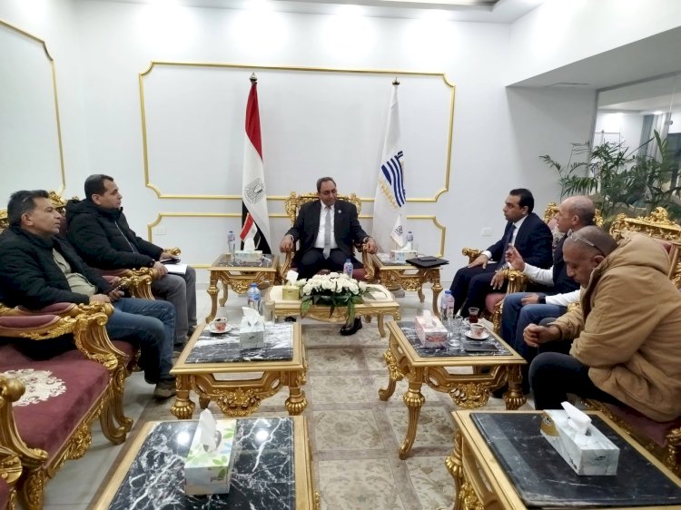 محافظ قنا يستقبل معاون وزير الإسكان لمتابعة مشروعات مياه الشرب والصرف الصحي