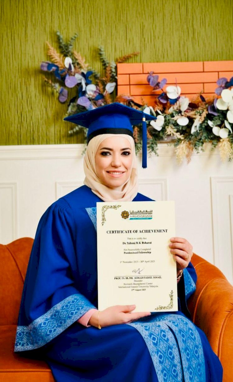 د.تهاني بشارات تحصل على زمالة ما بعد الدكتوراه من الجامعة الإسلامية العالمية