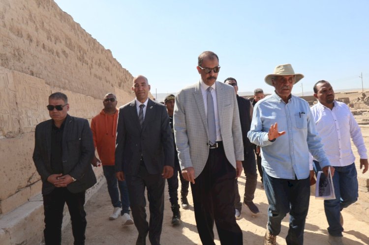 محافظ سوهاج يتفقد مشروعات الرصف ويلتقي بالبعثة الاثرية بالبلينا