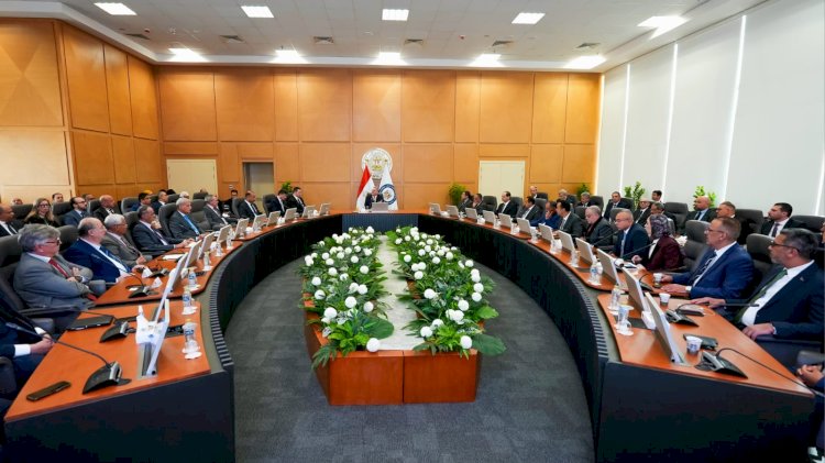 وزير البترول يناقش مع الشركات العالمية خطة تعزيز الانتاج
