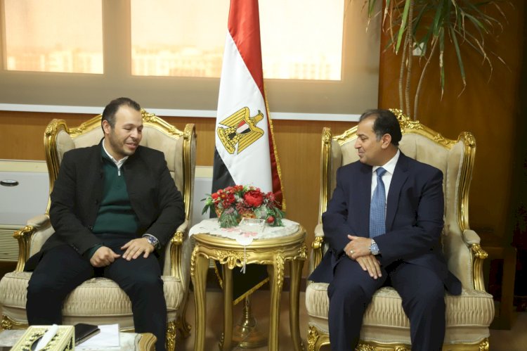 رئيس جامعة قنا يستقبل مدير عام فرع جنوب الصعيد للتأمين الصحي