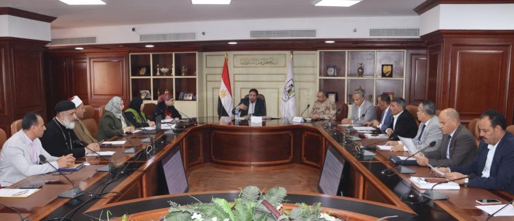 نائب محافظ بني سويف يترأس اجتماع لجنة أسر الشهداء