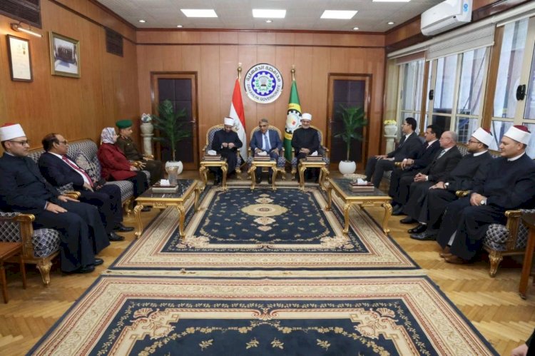 محافظ الدقهلية يستقبل وزير الأوقاف ومفتي الجمهورية