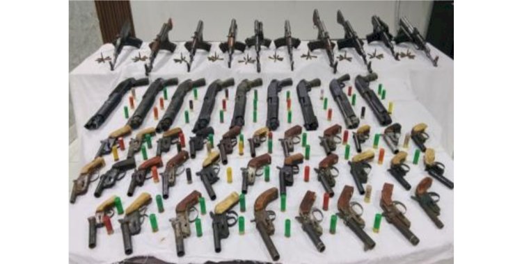 القبض علي أخطر تجار المخدرات والاسلحة بعدة محافظات