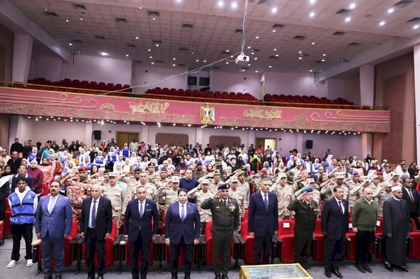 أسوان تحتفل بختام مهرجان أسوان الدولى الثالث عشر للثقافة والفنون