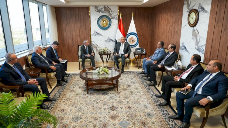 وزير البترول يبحث مع  "إيني" الإيطالية خطط زيادة الإنتاج وربط الحقول القبرصية