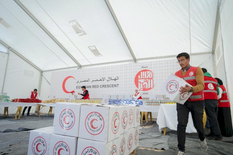 "مايا "مطبخ الهلال الأحمر المصري بالشيخ زويد يقدم مليون وجبة للأشقاء في غزة