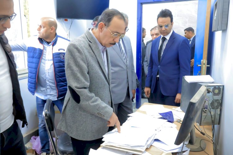 محافظ سوهاج يُحيل عددًا من المسئولين للتحقيق بالمنشاة