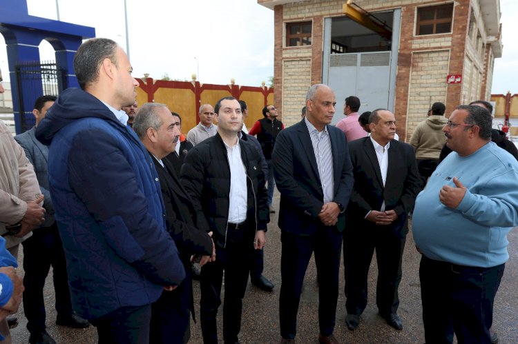 محافظ كفرالشيخ يتفقد محطة مياه الشمالية بمطوبس