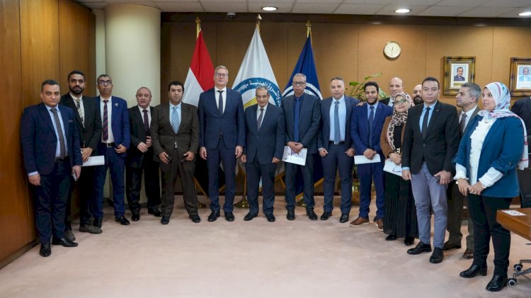 وزير البترول جمعية للشركة العامة للبترول