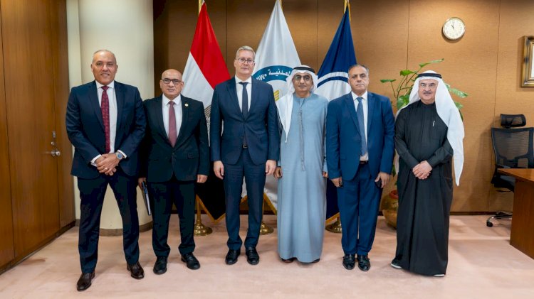 وزير البترول يؤكد على  الاستفادة من الفرص البترولية بخليج السويس