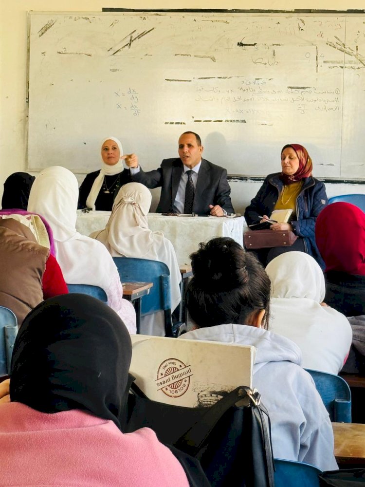 الأوقاف تشارك بمحاضرة  "الشباب والإنترنت.. التأثر والتأثير" بجامعة السويس