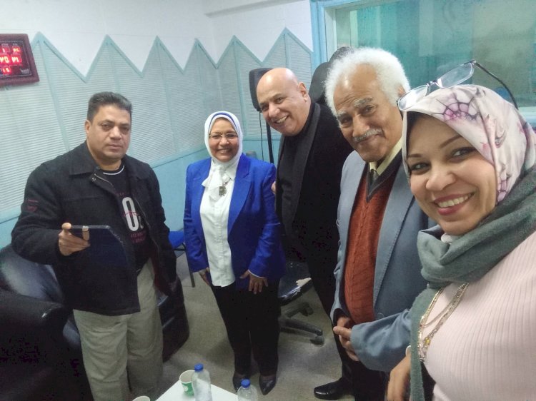 الشاعر الكبير عبد الستار سليم ودعوة على السحور بإذاعة صوت العرب الليلة