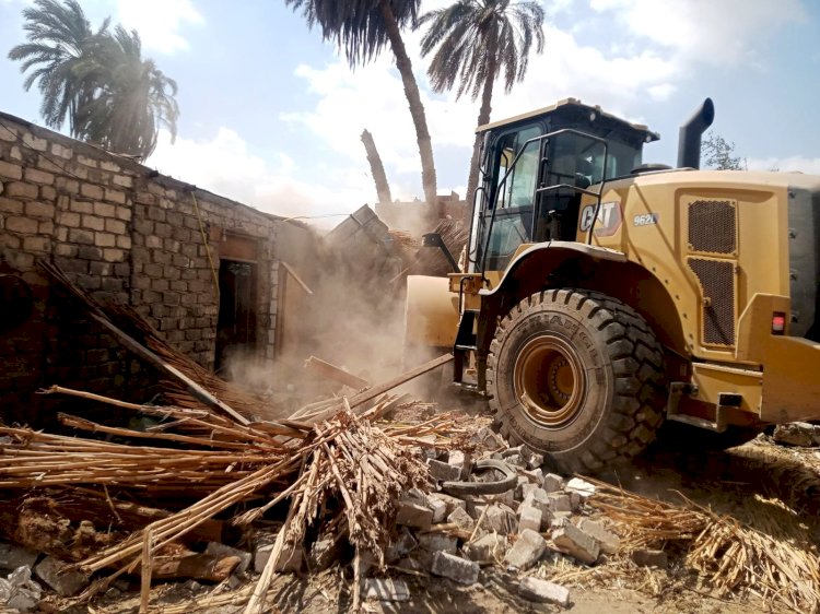 محافظ سوهاج: إزالة 2485 حالة تعدي على أملاك الدولة والأراضي الزراعية