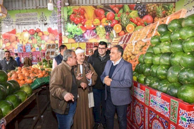 جولة مفاجئة لمحافظ الشرقية على منفذ «كلنا واحد»بشرويدة