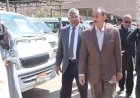 محافظ سوهاج يتفقد مواقف سيارات الأجرة لمتابعة الالتزام بتعريفة الركوب