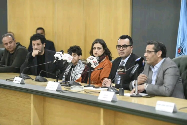 أصحاب الأرض بالصحفيين : الدراما تقاوم محاولات طمس الرواية الفلسطينية