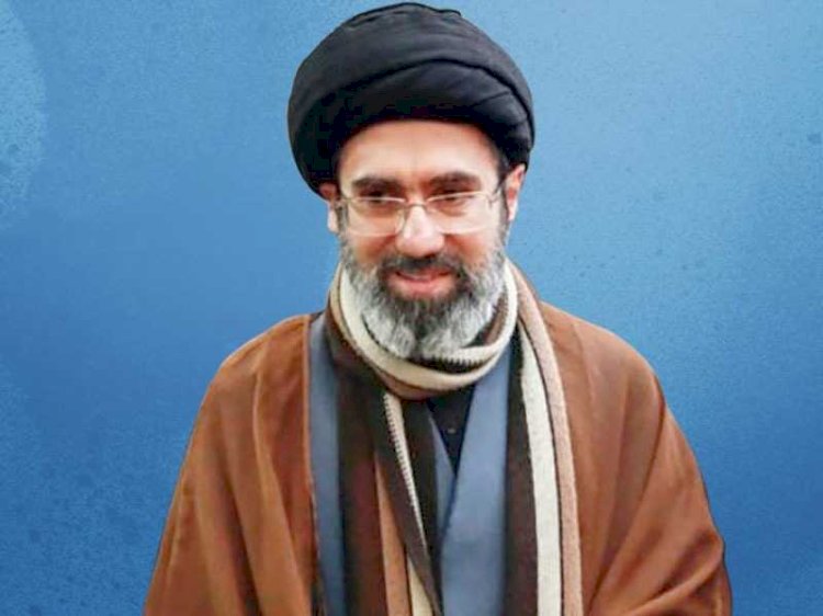 إيران تختار مرشدًا جديدًا وتُخفي اسمه