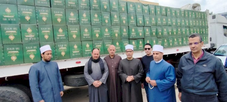 الاوقاف: توزيع حصة من المواد الغذائية في المحافظات دعمًا للأسر الأولى بالرعاية