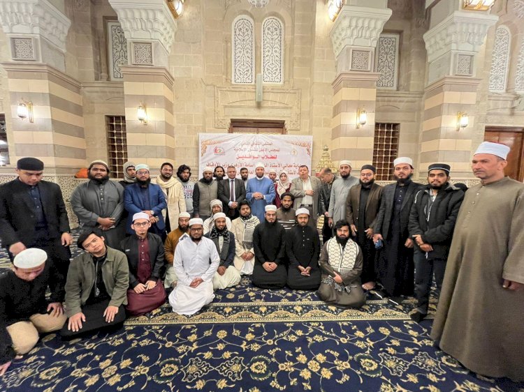 الملتقى الفكري الثاني للطلاب الوافدين يناقش "أثر الدرس اللغوي في إعجاز القرآن"