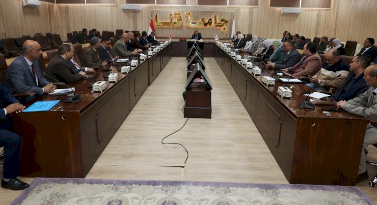 اطلاق المشروع الرئاسي لتقييم البرامج الدراسية بجامعة قنا