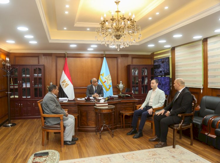 محافظ كفرالشيخ يناقش تحويل المخبز البلدي بقطاع المطاحن إلى مخبز استراتيجي