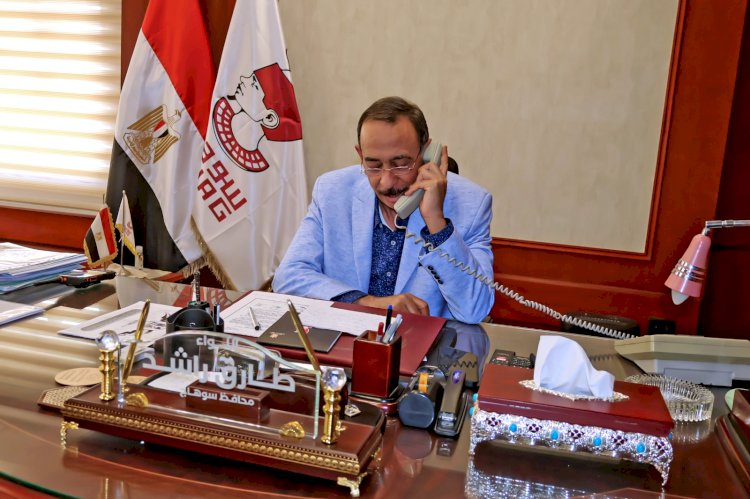 محافظ سوهاج يهنئ " جمالات " الفائزة بجائزة الأم المثالية على مستوى المحافظة