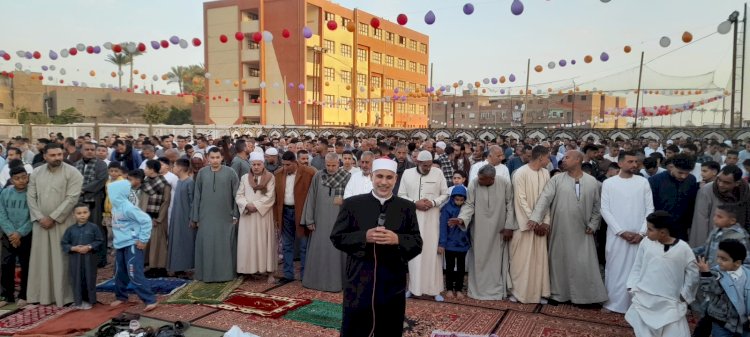 وزارة الأوقاف: إقبال كثيف على صلاة عيد الفطر بمساجد وساحات الصلاة