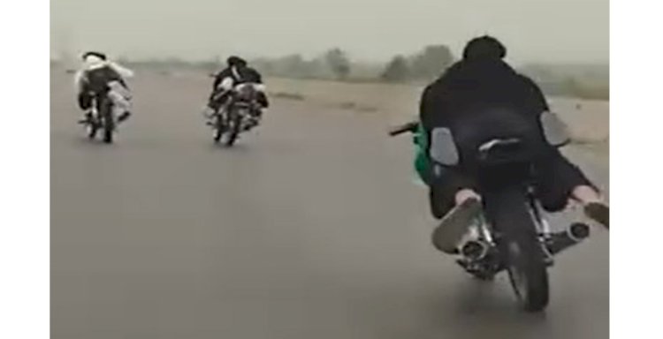 فيديو دراجات الحركات الاستعراضية بقصد المزاح بالدقهلية