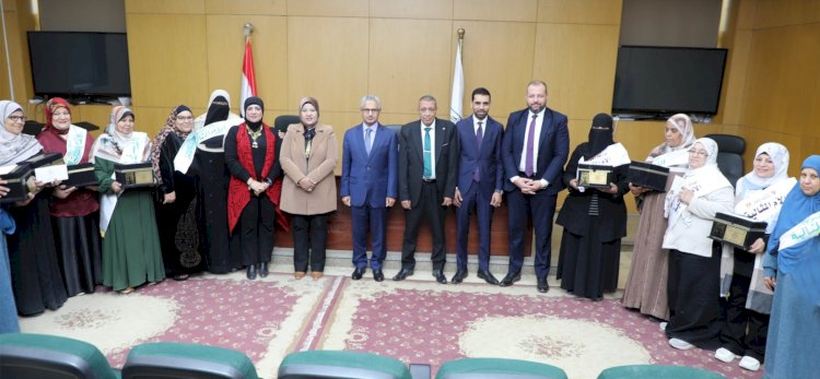 محافظ بني سويف يُكرًم  الأمهات المثاليات بمسابقة مديرية التضامن الاجتماعي