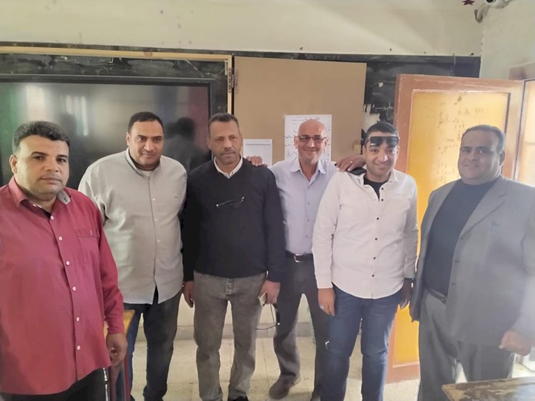 عبدالواحد يشهد اجتماع معلمي الحاسب الآلي استعدادًا لاختبارات المستوى الثاني