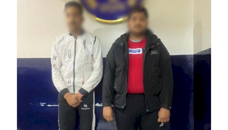نكشف فيديو سرقة موبايل من داخل سيارة ببورسعيد