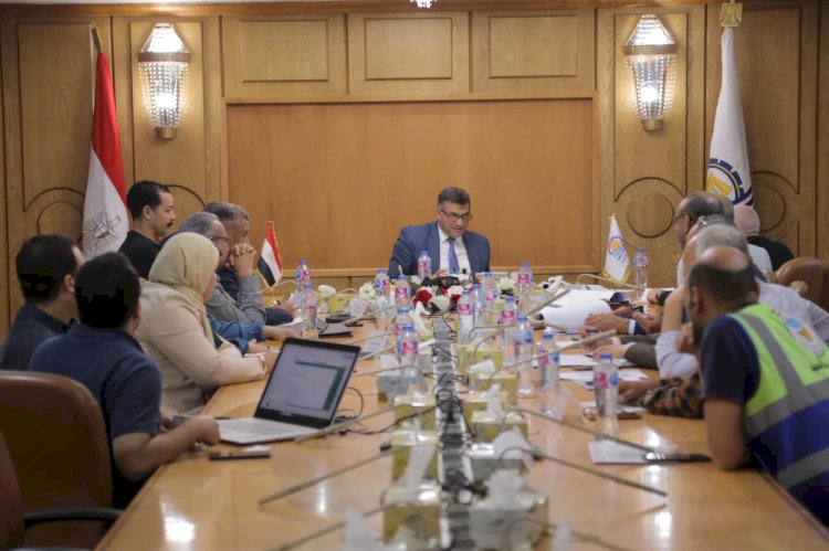 محافظ قنا يوجه بتسريع وتيرة العمل بمشروعات حياة كريمة لضمان جودة الخدمات