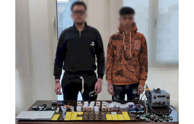 ضبط  المتهمين بالترويج لبيع سماعات لإستغلالها فى أعمال الغش في الإمتحانات بالجيزة
