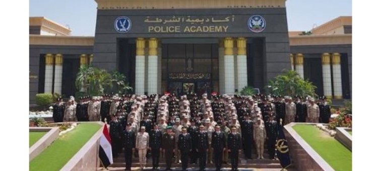 وزارة الداخلية تنظم برنامج تعايش بين طلبة أكاديمية الشرطة وطلاب الكلية الحربية