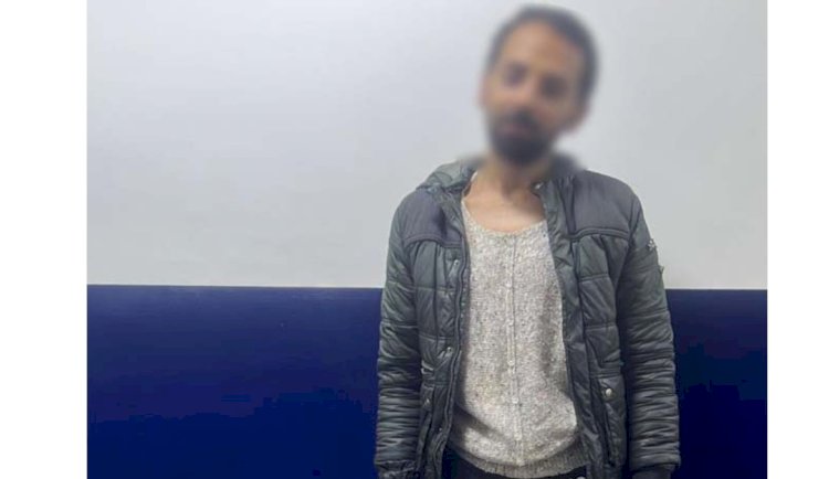 نكشف فيديو قيام عاطل بسرقة الملابس من منزل ببورسعيد