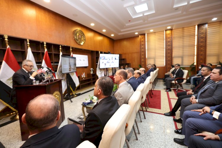 وزير العدل يدشن منظومة الربط الإلكتروني لتعليق الخدمات الحكومية