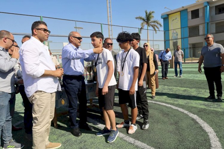 محافظ السويس يشهد ختام مبادرة نجوم الملاعب لاكتشاف المواهب الرياضية بالمدارس