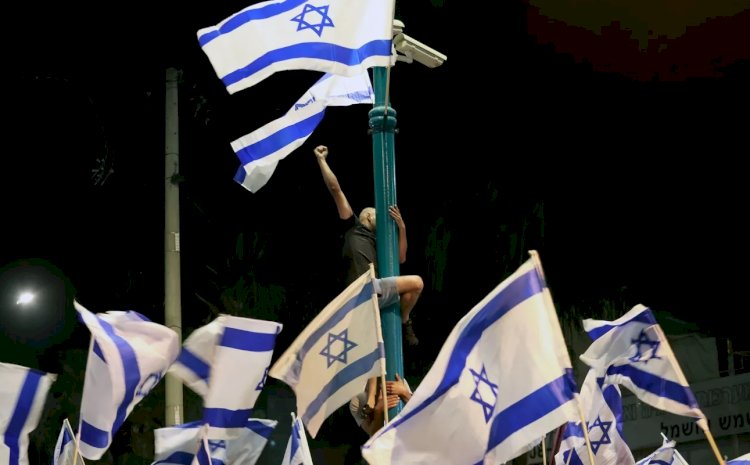 مظاهرات في تل أبيب ضد سياسة نتنياهو والمطالبة بانتخابات مبكرة