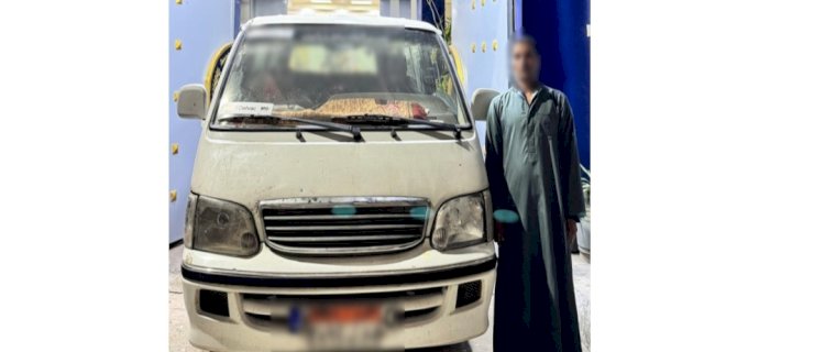 ضبط سائق منشورتحميل الركاب من خارج الموقف بالجيزة والتحفظ علي الميكروباص