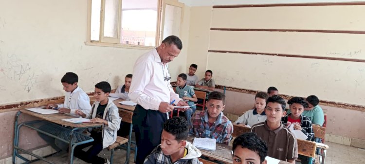 مدير عام تعليم أبوتشت يتابع بدء امتحانات المواد غير المضافة للمجموع