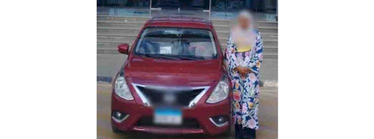 حقيقة فيديو قيام قائدة سيارة السماح للأطفال بالجلوس خارج نوافذ السيارة