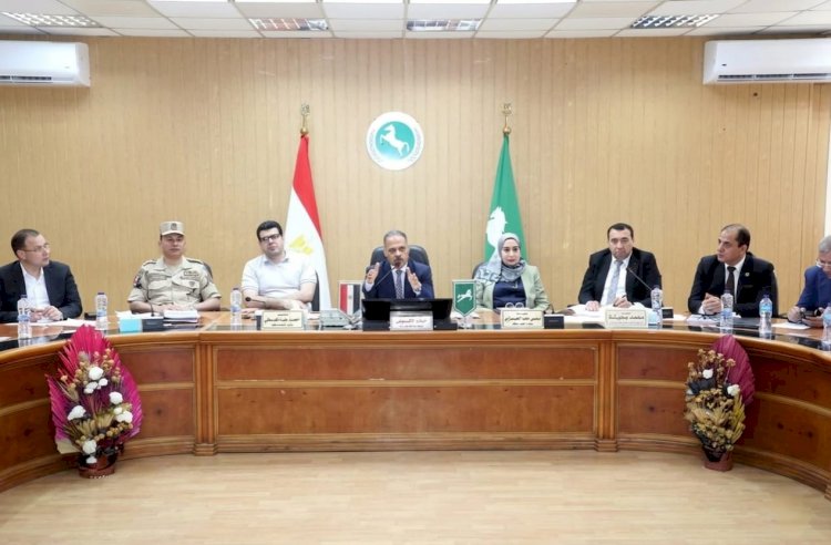 محافظ الشرقية يوجّه بممرات خاصة بالمصالح الحكومية لخدمة ذوي الهمم