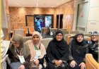 وزيرة التضامن تتلقي تقريراً عن عودة نصف حجاج الجمعيات الأهلية إلى أرض الوطن