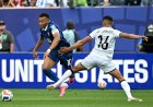 فرنسا تفوز على العراق في كأس العالم وتتصدر المجموعة الـ9