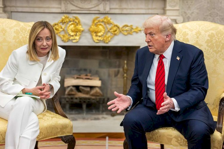 معركة مفتعلة.. ترامب: رئيسة وزراء إيطاليا توسلت لالتقاط صورة معي.. وميلوني: كذاب