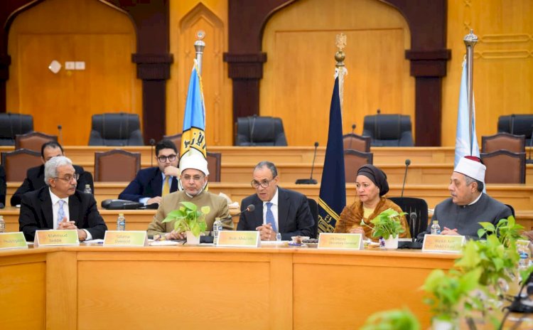 وزير الخارجية يفتتح المائدة المستديرة الأولى لمبادرة الأمم المتحدة حول الذكاء الاصطناعي بجامعة الأزهر