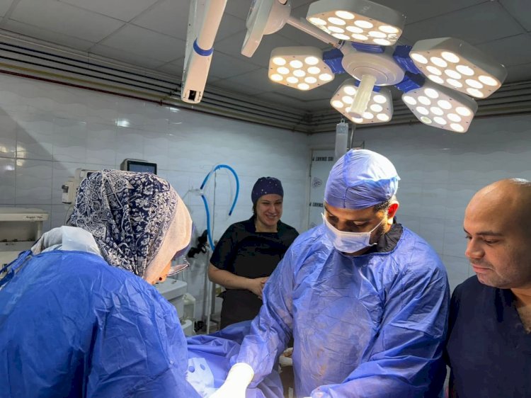 ملحمة جراحية جديدة بمستشفى قنا العام.. نجاح سلسلة من أعقد عمليات النساء والتوليد