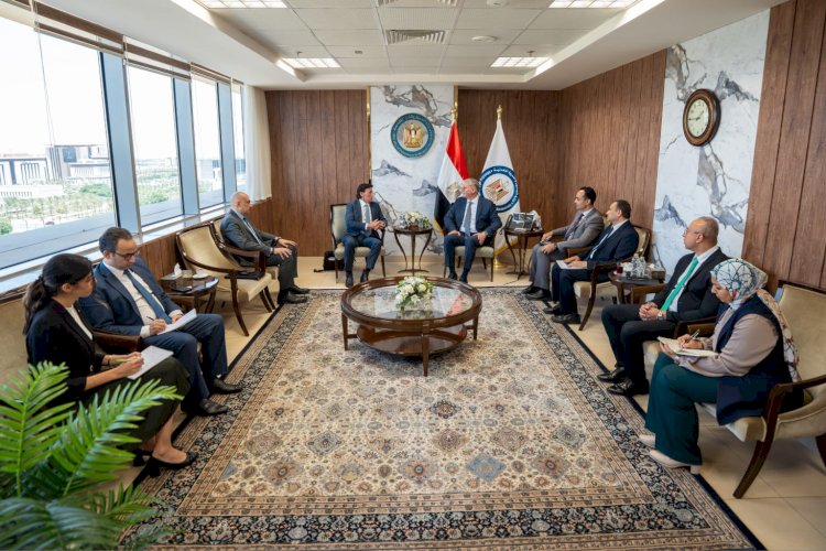 وزير البترول يبحث مع رئيس دانة غاز التوسع في الاستثمارات